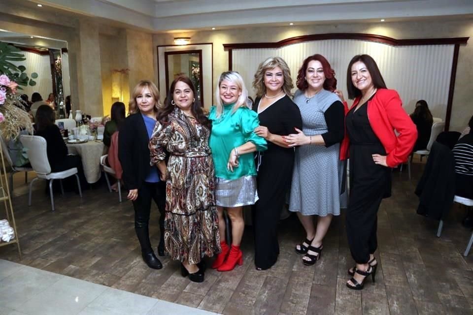 Catalina Alonso, Gris Rivera, Gabriela Pardo, Sonia Ibarra, Sonia González y Amalia Rodríguez