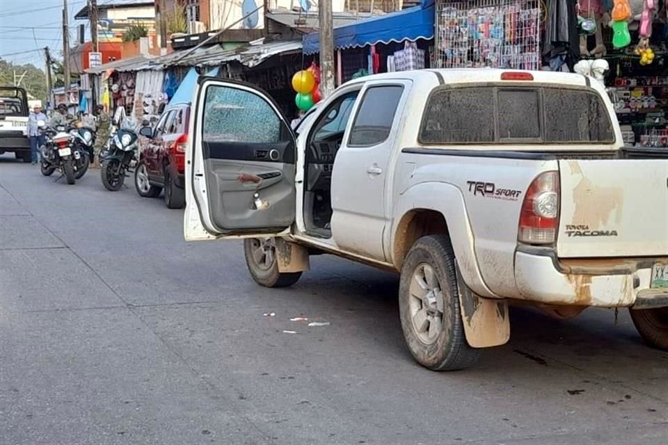 El regidor de Texistepec, Enrique Argüelles, fue asesinado a bordo de su camioneta en el Municipio de Acayucan, en Veracruz.