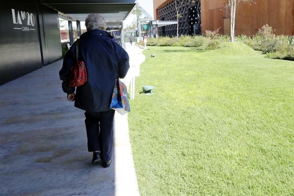 La especialista del  Instituto de Geografía de la UNAM, Montserrat Villa, señaló la importancia se diseñar trayectos seguros para mujeres.