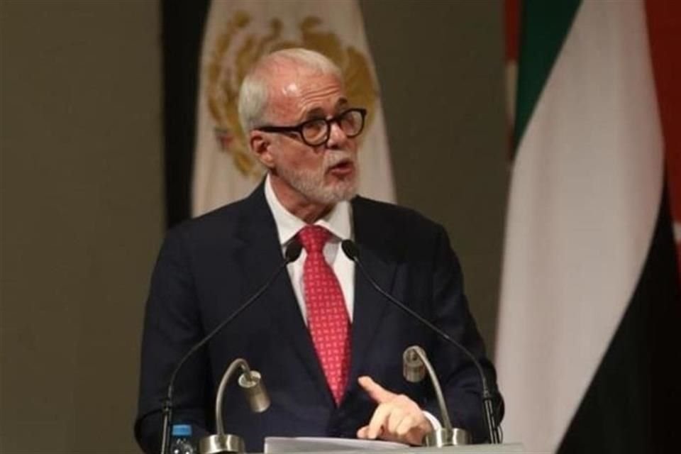 Raúl Padilla López, presidente de la Feria Internacional del Libro.