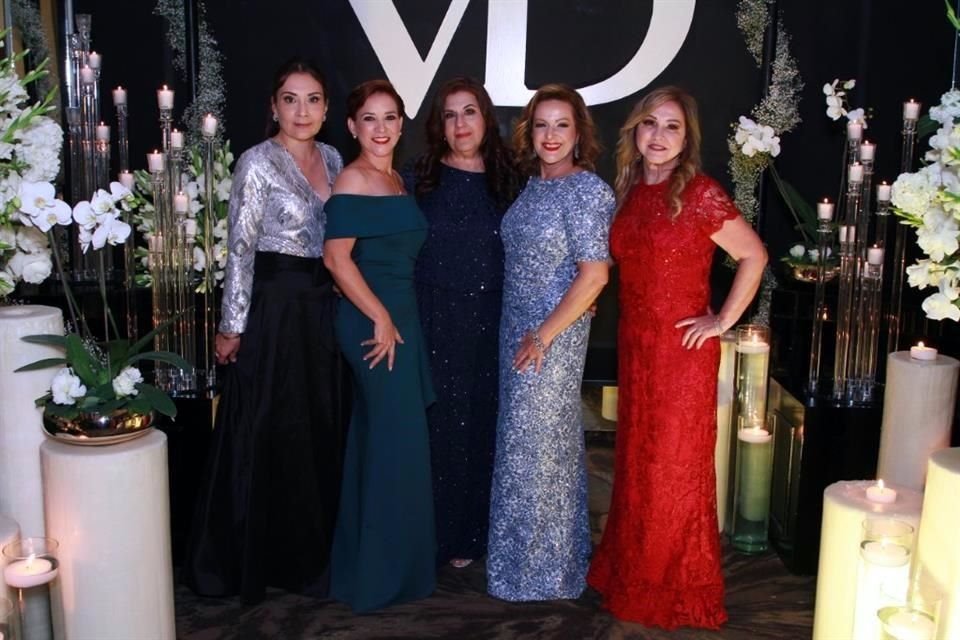 Aracely Monge, Bárbara Palacios, Kena de Tijerina, Silvia Cano de Garza y Rosy Garza