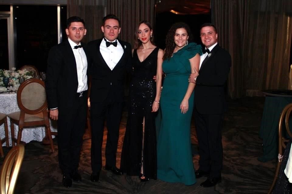 Mauricio Javier López, David Treviño, Kasandra Carrera, Andrea Garza y Roel Garza
