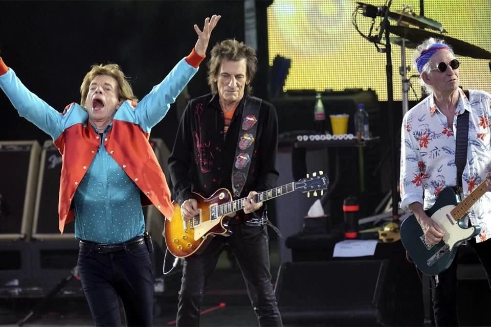 Los Rolling Stones lanzarán en febrero 'GRRR Live!', al que califican como el 'máximo álbum de éxitos en vivo' de su carrera.