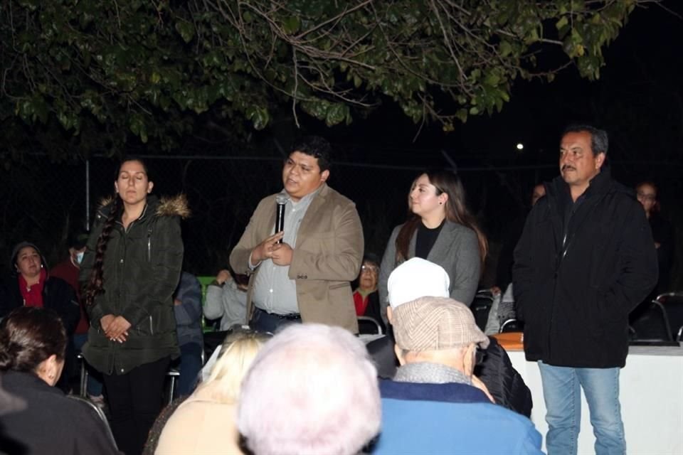 Alejandra Clero, Franco Guerrero, Jefe de Atención Ciudadana; Greta Pamela Barra; Directora de las Juntas de Mejoramiento cívico y Moral;  Hugo Leal Martínez, Coordinación General de Vecino Vigilante 