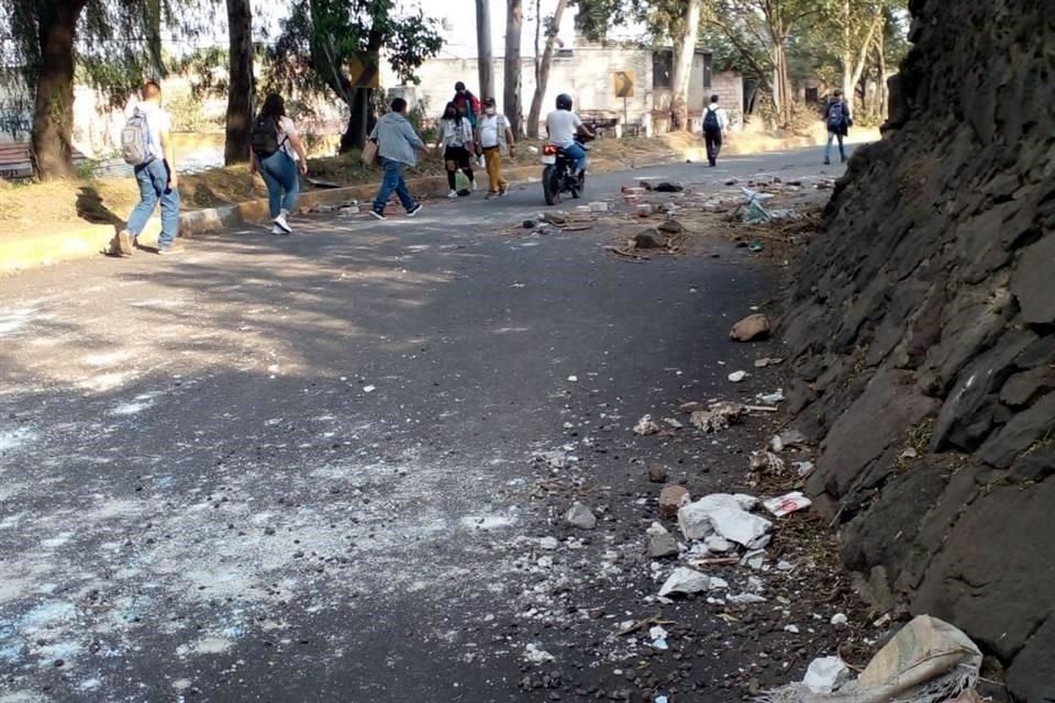 'Que habitantes de la zona han solicitado por salubridad y medio ambiente. Las inconformidades planteadas se resolverán con diálogo y escuchando a la gente', apuntó Martí Batres.