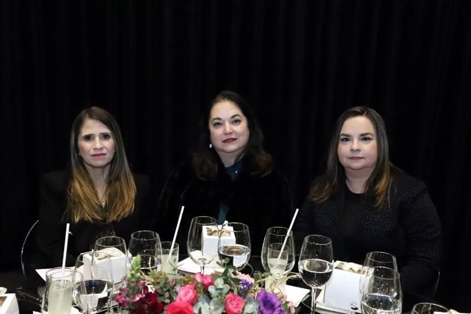 Doris Lara, Leticia Treviño y Oralia Dávila