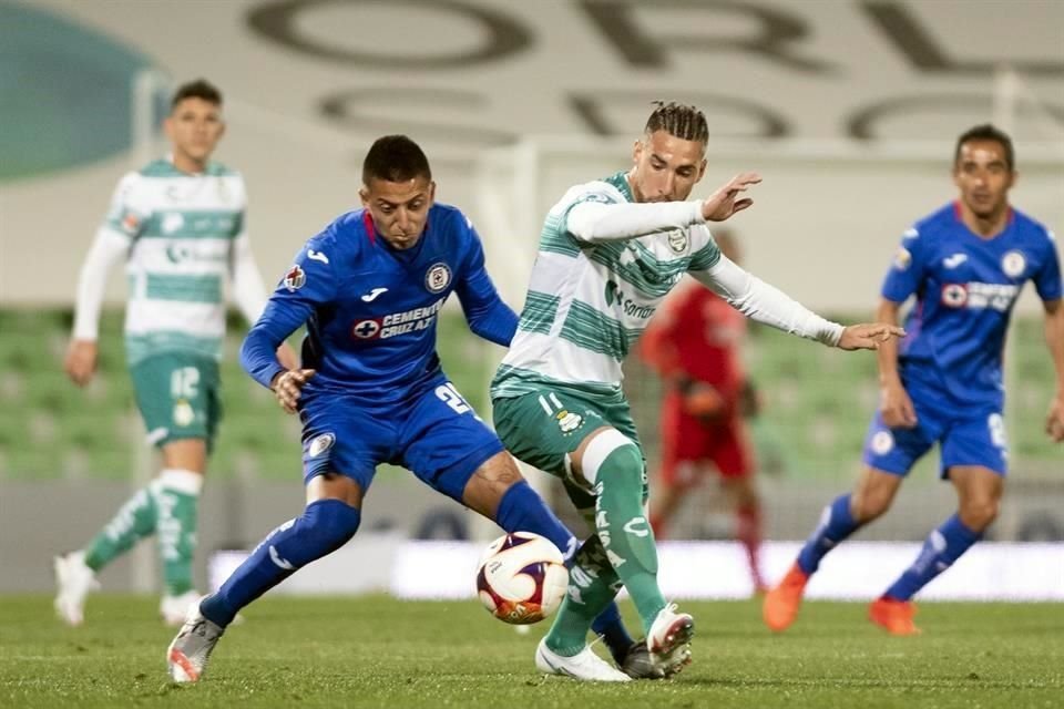 El choque luce parejo.