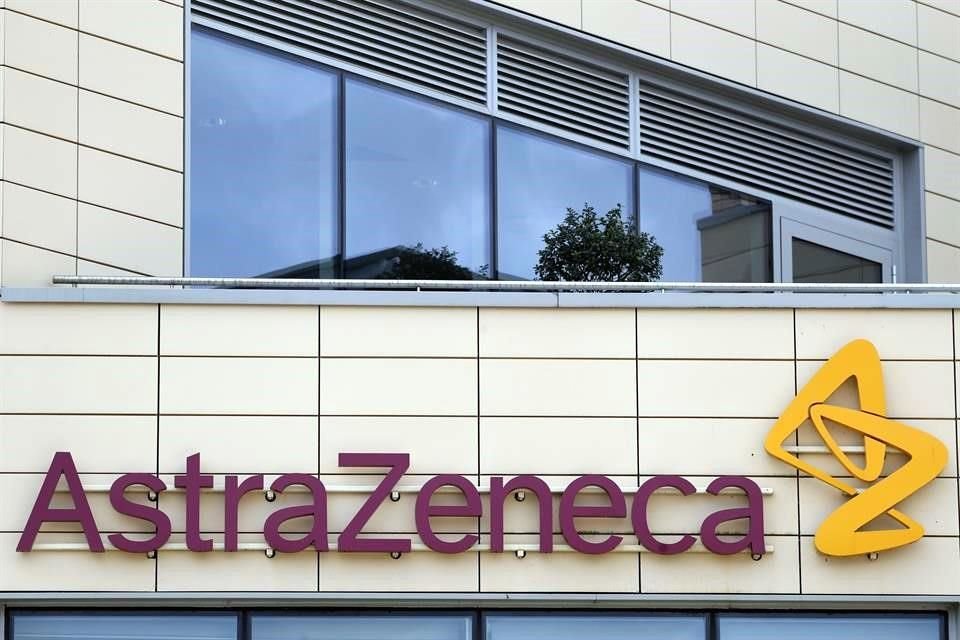 AstraZeneca está recurriendo al mercado al tiempo que la demanda de vacunas sigue siendo alta.