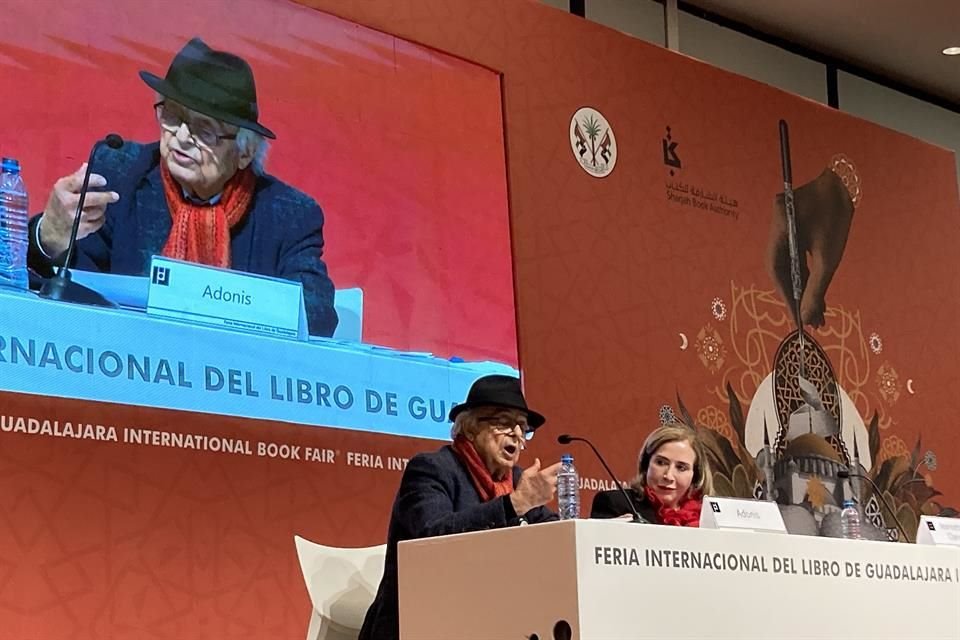 Adonis impartió la conferencia magistral 'Poesía en el Mundo Árabe: entre lo fijo y lo mudable' en la FIL.