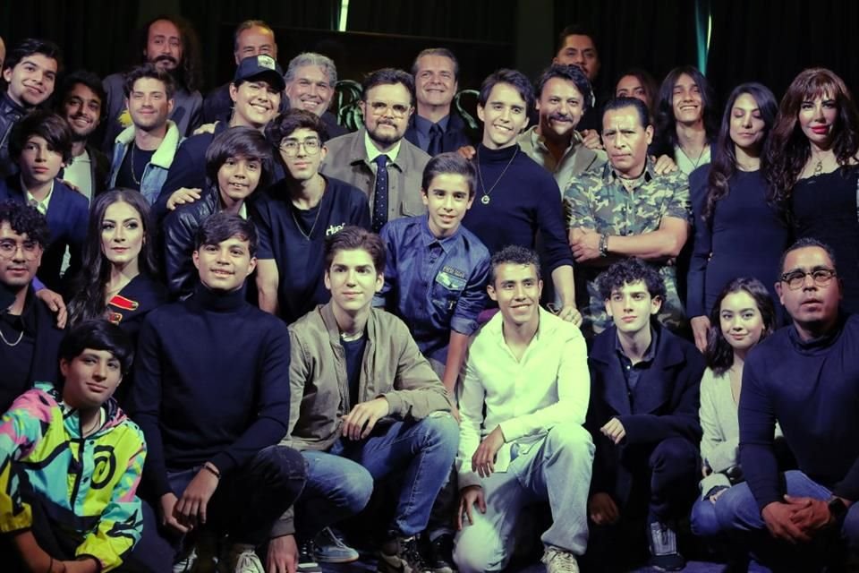 El elenco de 'Héroes' y equipo de producción arrancarán filmaciones este mes.