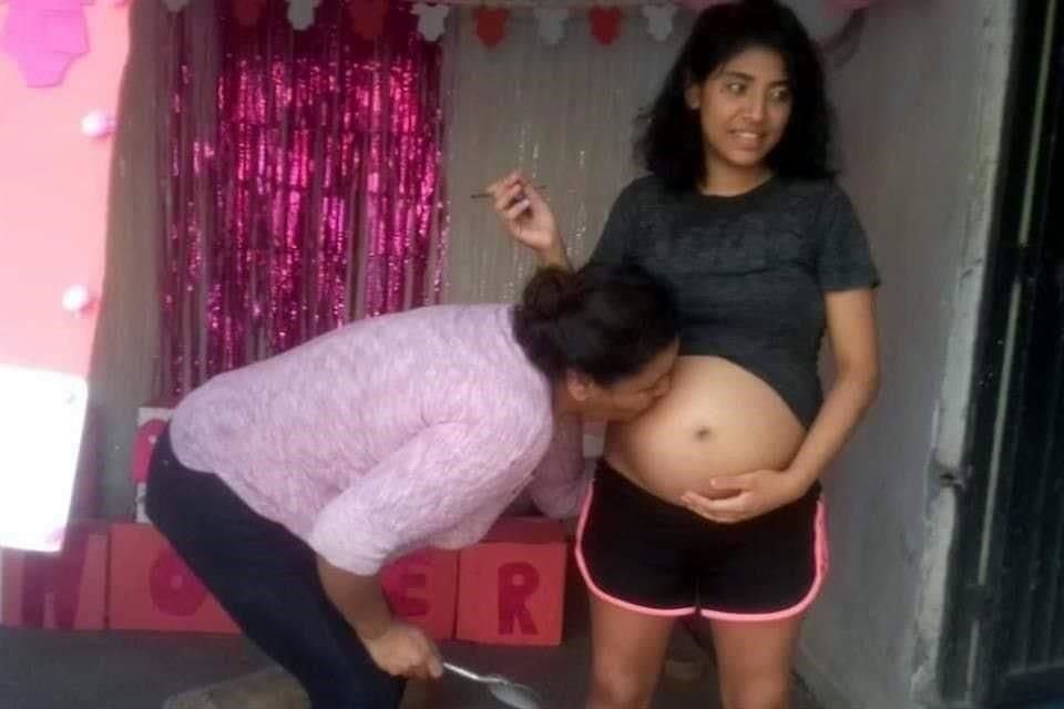 Celebración por el nacimiento de la bebé de Aurora.