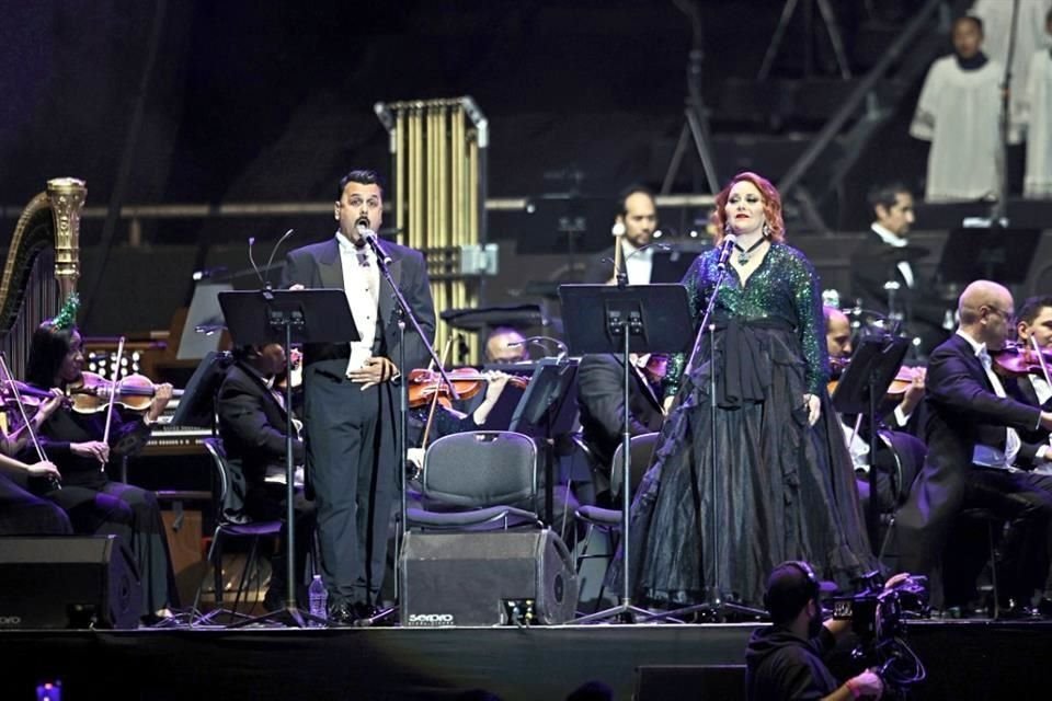 La soprano Yvonne Garza y el tenor Sergio Blázquez se lucieron en la parte operística.