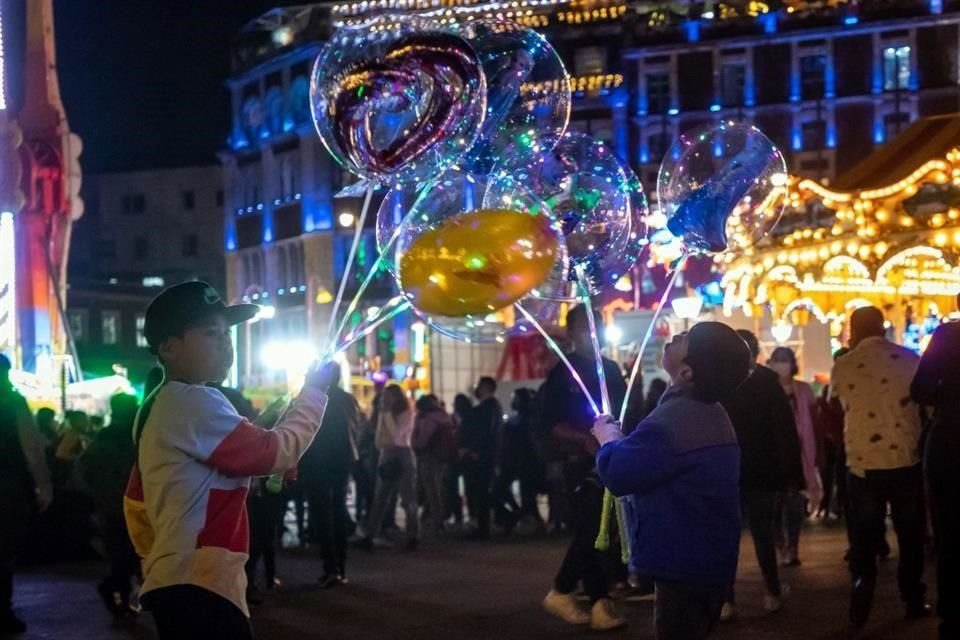 La Verbena Navideña, similar a la de 2021, iniciará el sábado y estará instalada hasta el 30 de diciembre.