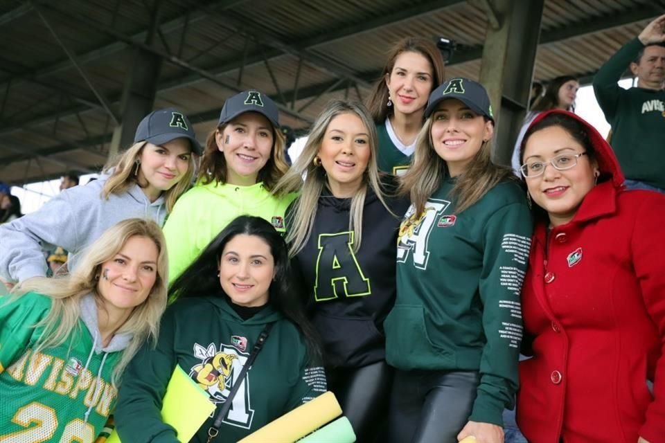 Lily Tamez, Mónica Belden, Bris Arizpe, Julie Garza, Yessica Trujillo, Daniela Flores y Melva Corripio