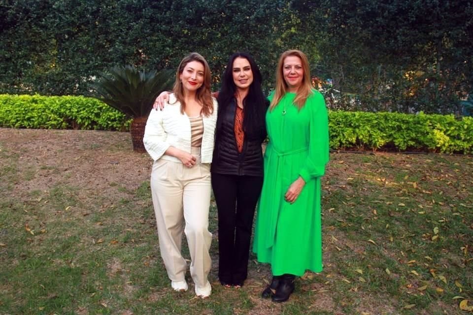 Lily Hernández de Trillo, Pamela de Rosique y Mireya Castro