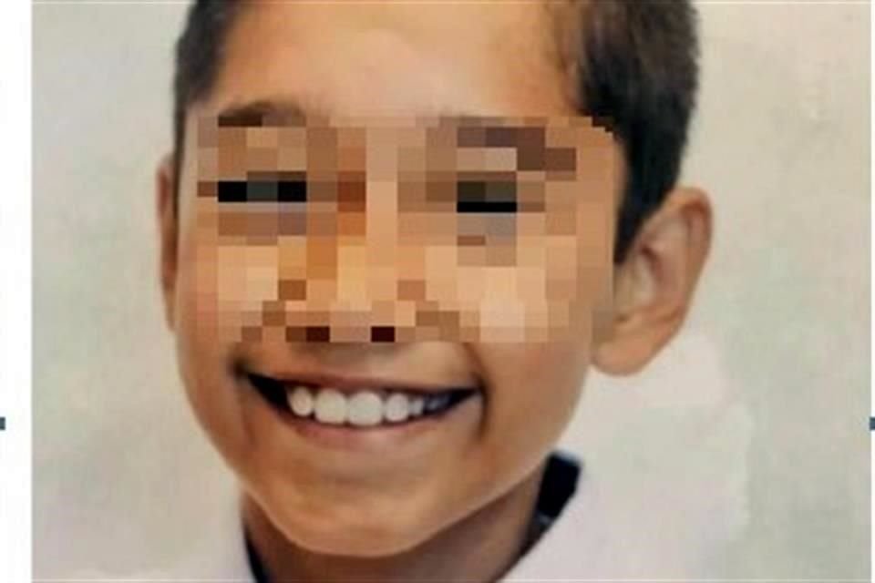 El niño fue succionado por el filtro junto con su padre.