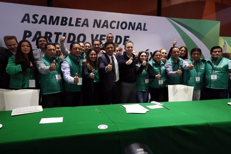 Consejo Nacional del PVEM en donde anunciaron su intención de no formar alianzas electorales para Edomex y Coahuila.