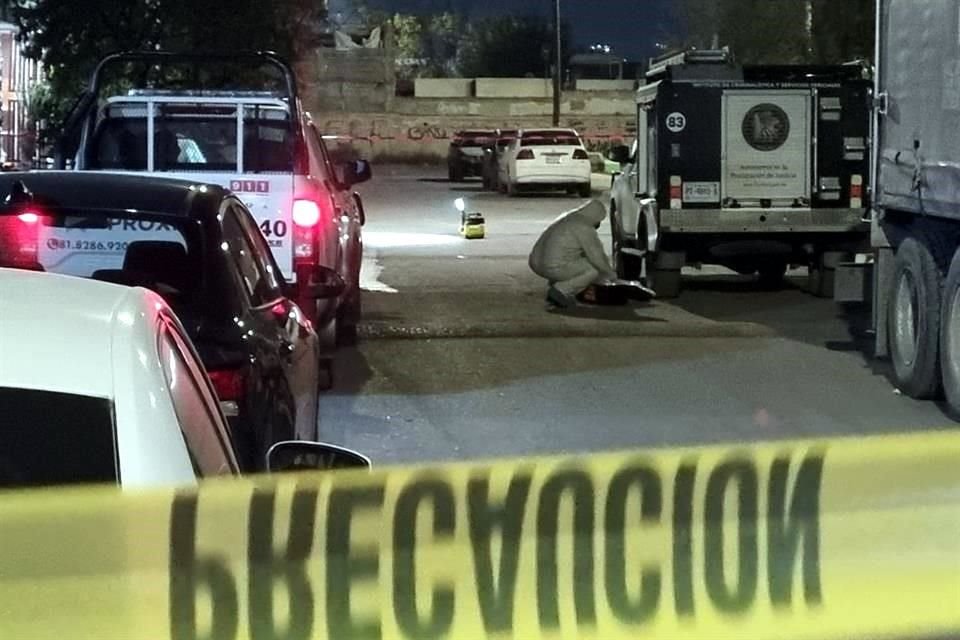Los hechos fueron reportados en la calle Alhelí y Margarita, en la Colonia Residencial Las Flores.