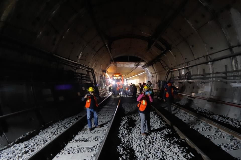 El lunes arrancarán los periodos de prueba en 13 trenes vacíos de la Línea 12.