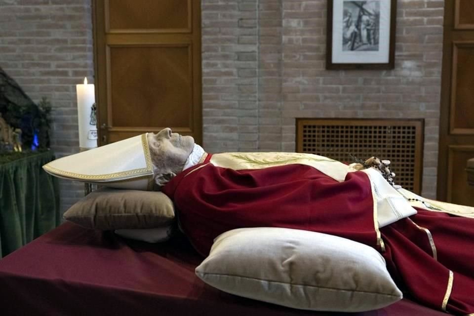 Benedicto XVI murió a los 96 años.