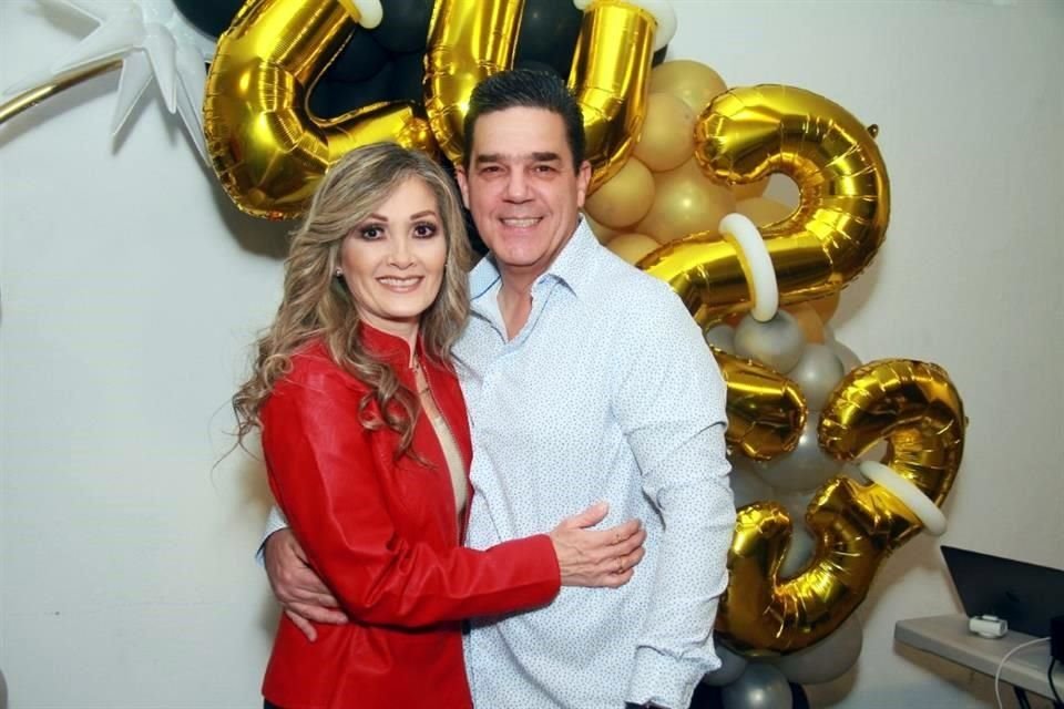 Ileana Niño de Rivera de Moreno y Rubén Moreno Garza