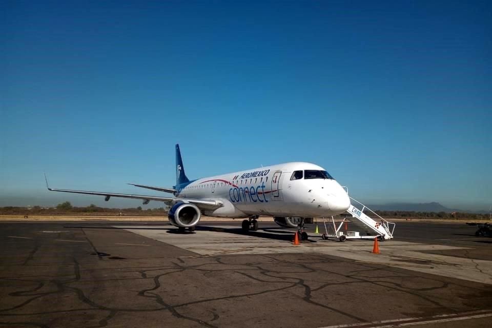 Avión atacado en Culiacán.