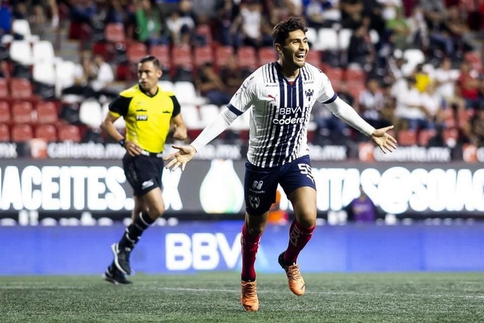 Jugador habitual de Raya2, de Expansión, Martínez disputó cinco partidos con Rayados, en los que registró un gol.