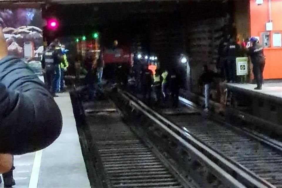 Con subejercicios presupuestales y deterioro acumulado en instalaciones, expertos afirman que el Metro vive el peor momento en su historia.