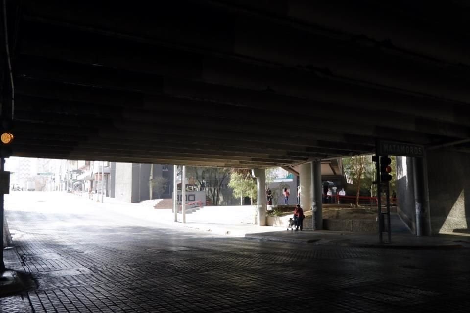 A diferencia del viernes, la fila fue inexistente afuera del Infonavit, en el Centro.