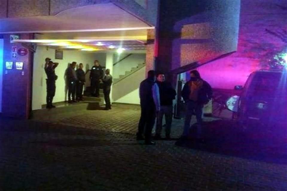 Una pareja fue encontrada muerta dentro de la habitación de un hotel en la Colonia Laureles en Ecatepec.