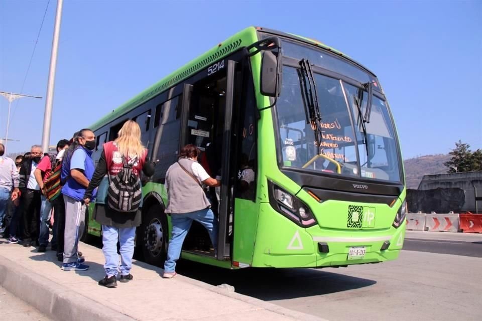 Este lunes permanecerá cerrado el tramo de la Línea 3 donde sucedió un choque de trenes el pasado sábado.