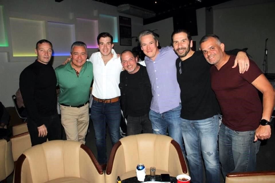 Alejandro Bueno, Alejandro Valle, Gerardo Lozano, Eugenio Peña, Ruben Martínez, Reynaldo Garza y Francisco Palomino