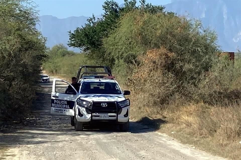 Las víctimas fueron localizadas en una brecha del Ejido San José, en Linares.