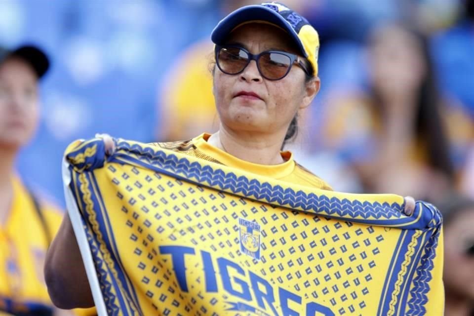 La afición de las 'Amazonas' no falló a la cita internacional.