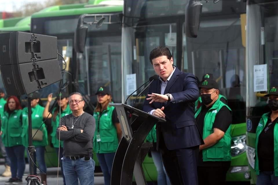 Se destinarán 30 unidades a los estudiantes de la UANL por la suspensión de la Línea 2 del Metro.