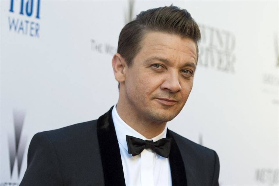 Revelaron un informe sobre el accidente que tuvo Jeremy Renner con una máquina quitanieves; salvó a su sobrino de lesiones.