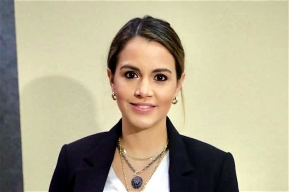 Lorena de la Garza, Diputada local del PRI.