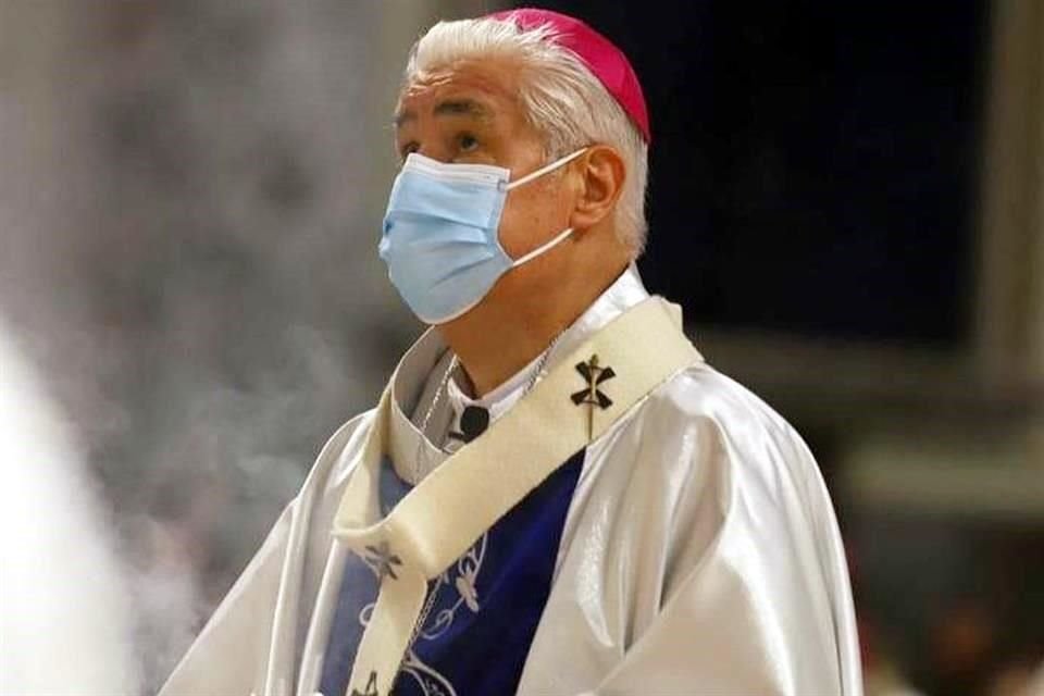 El Arzobispo de Monterrey, Rogelio Cabrera López, celebró sus primeros 25 años como obispo con una misa de acción de gracias.