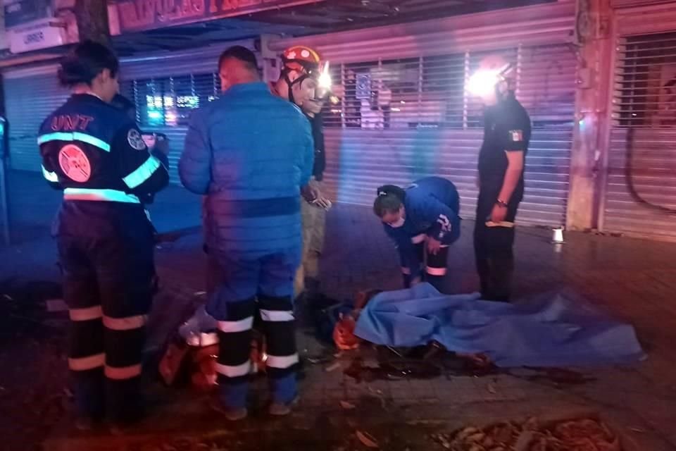 El hombre fue asesinado en el cruce de Calzada Madero y Juan Álvarez, en el primer cuadro de la Ciudad.