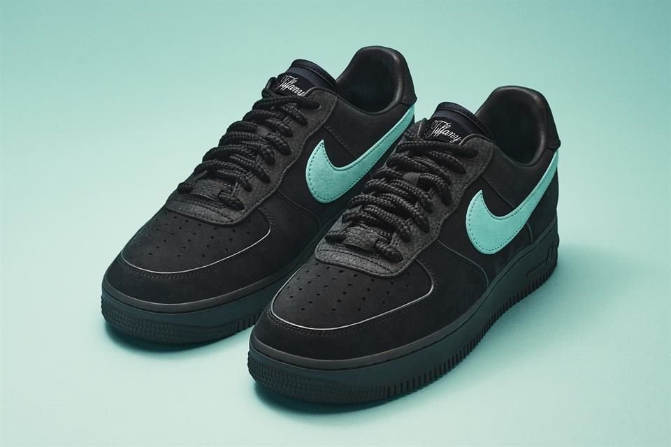 Como parte del 40 aniversario de los clásicos Air Force, llega una nueva versión colaboración entre Tiffany & Co. y Nike.