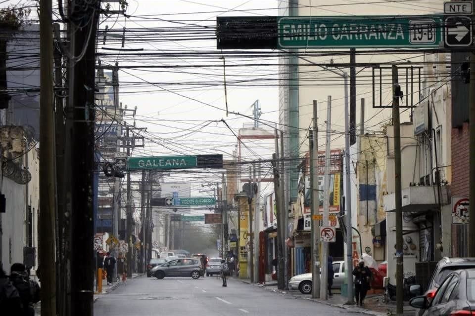 El más reciente apagón dejó ayer sin servicio a cientos de usuarios y semáforos del Centro.