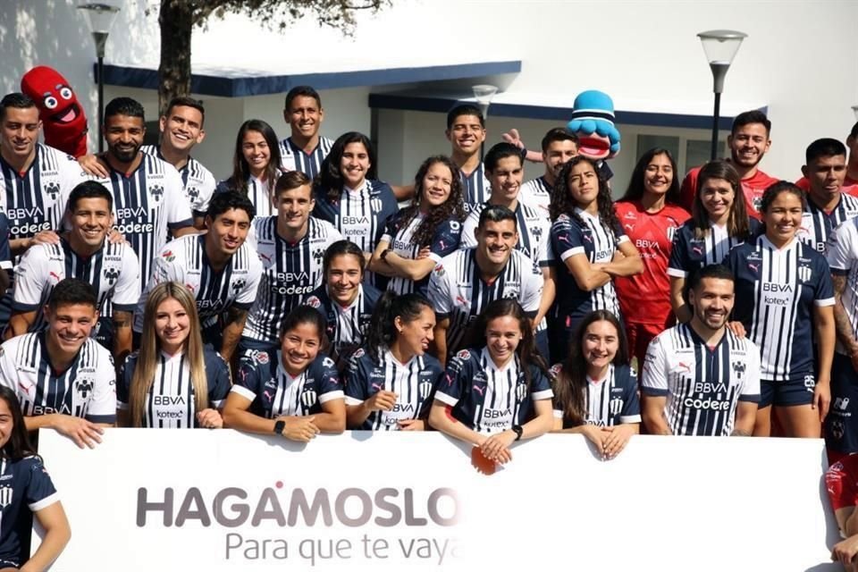 Observa las imágenes de la foto oficial de Rayados, Rayadas y Raya2.