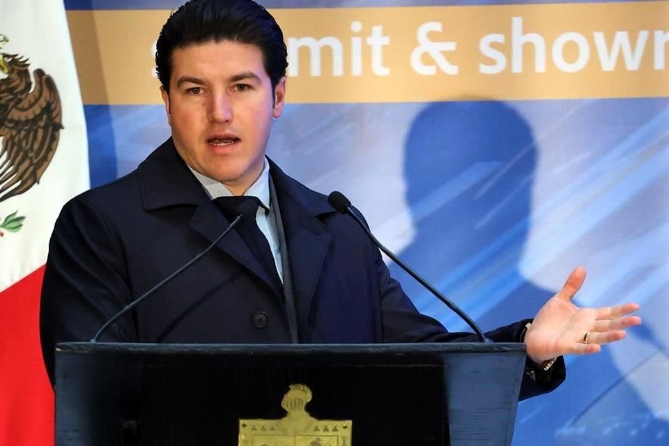 El Mandatario emecista consideró que el cambio debe ser aprobado por los ciudadanos.