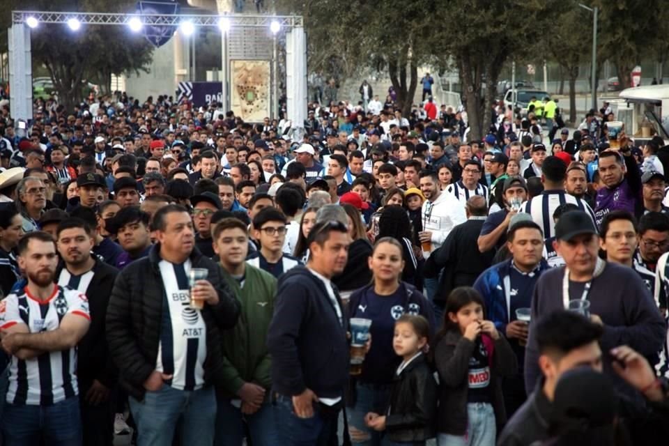 Así se vivió el ambiente previo al encuentro de la Jornada 5 entre Toluca y Rayados, en el Estadio BBVA.