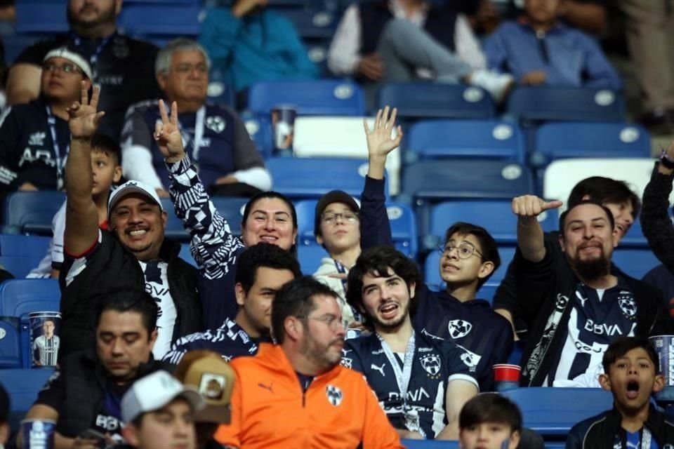 Así se vivió el ambiente previo al encuentro de la Jornada 5 entre Toluca y Rayados, en el Estadio BBVA.