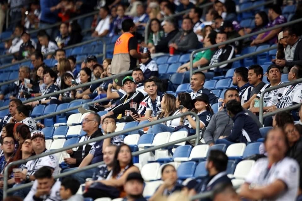 Así se vivió el ambiente previo al encuentro de la Jornada 5 entre Toluca y Rayados, en el Estadio BBVA.