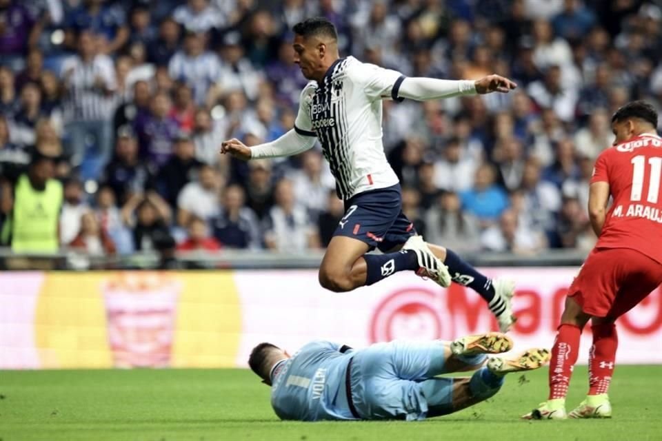 El Monterrey suma 12 unidades y comparte la cima de la tabla con el Pachuca.