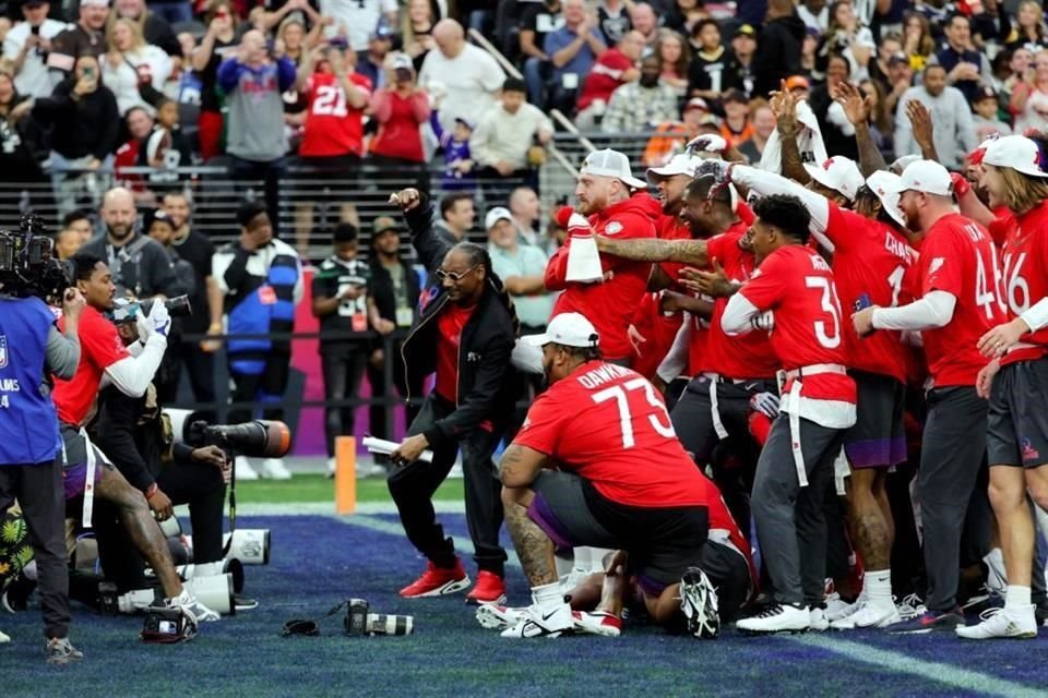 El rapero Snoop Dogg se unió a la fiesta del Pro Bowl 2023 como 'capitán' de la AFC.