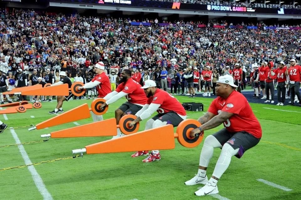 Con un nuevo formato que prioriza el espectáculo sobre las fuertes tacleadas, la NFL llevó a cabo el Pro Bowl 2023, en el que hubo estrellas como los hermanos Manning y hasta el rapero Snoop Dogg.