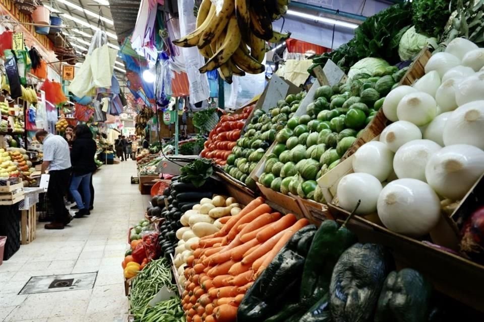 Los precios al consumidor subieron un 7.12 por ciento en la primera quincena de marzo.